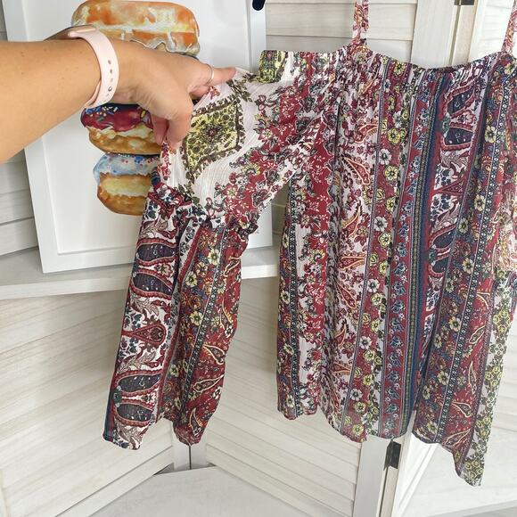 By & By red cold shoulder boho top - Picture 7 of 11